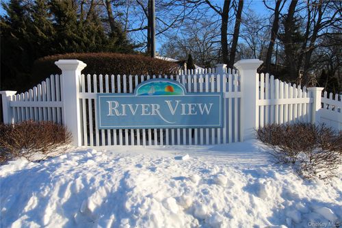 134 Jackie Ct, Patchogue, NY, 11772-3395 | Card Image