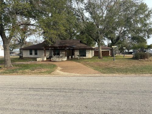 115 Saint Louis Street, Flatonia, TX, 78941 | Card Image