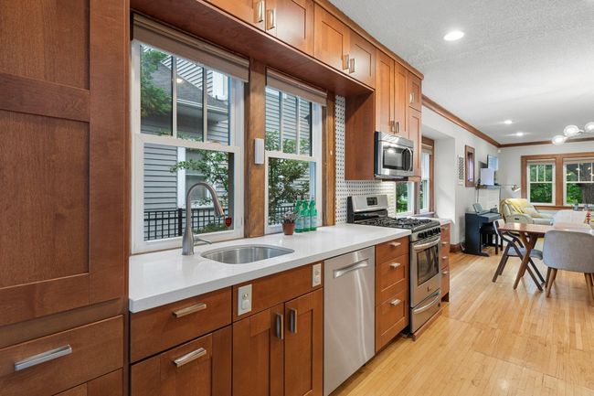5037 Xerxes Ave S, House other with 3 bedrooms, 1 bathrooms and null parking in Minneapolis MN | Image 5
