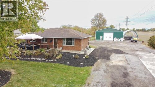9525 Mcnaughton Line, Chatham, ON, N7M5J7 | Card Image