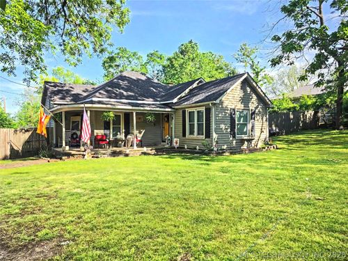 417 State Ave, Tahlequah, OK, 74464-4325 | Card Image