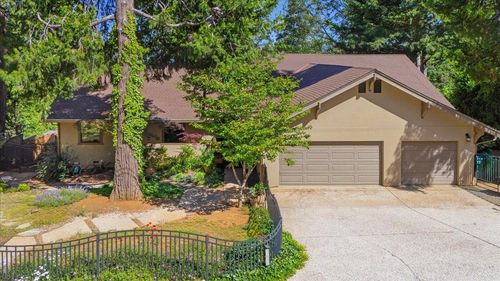 11532 Via Vis, Nevada City, CA, 95959-9639 | Card Image