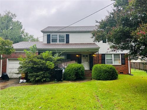 624 Nottingham Dr, Virginia Beach, VA, 23452-4518 | Card Image