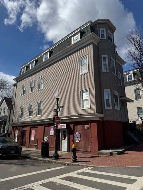 75 Putnam St, Boston, MA, 02128-4829 | Card Image