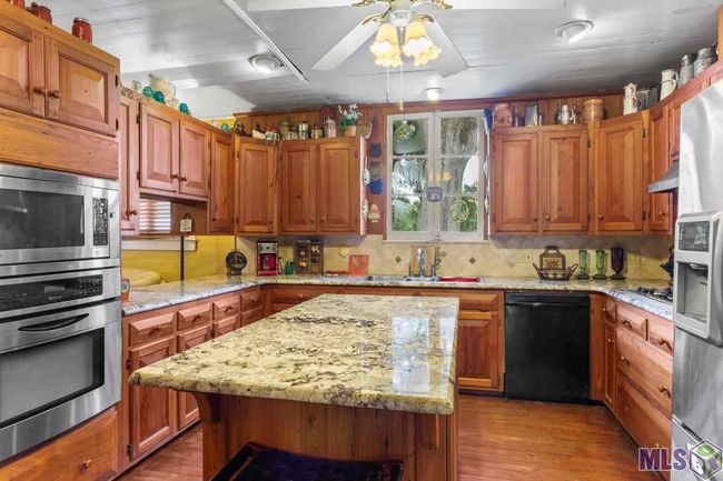 10515 Highway 411, House other with 4 bedrooms, 3 bathrooms and 4 parking in Maringouin LA | Image 18