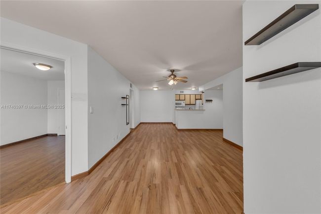 APT-1103 - 2736 University Dr, Condo with 1 bedrooms, 1 bathrooms and null parking in Davie FL | Image 16