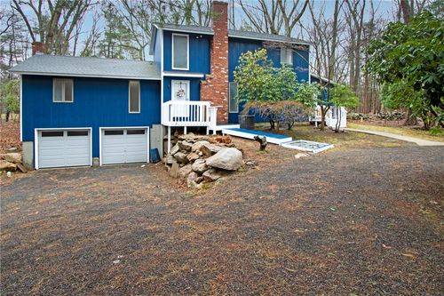 20 Holly Hill Ct, East Greenwich, RI, 02818-1902 | Card Image