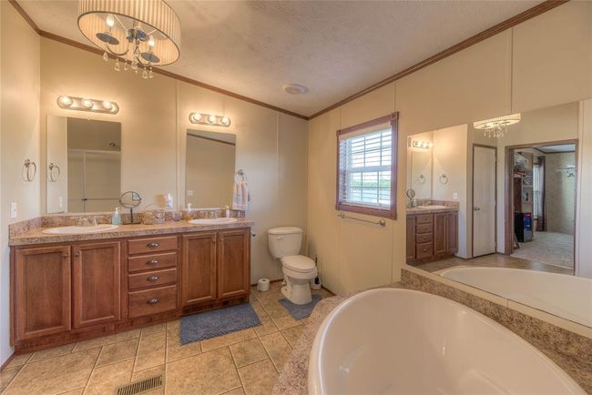 121 Read Oak, House other with 4 bedrooms, 3 bathrooms and 1 parking in Onalaska TX | Image 31