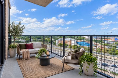 702-5656 N Central Expy, Dallas, TX, 75206-0951 | Card Image