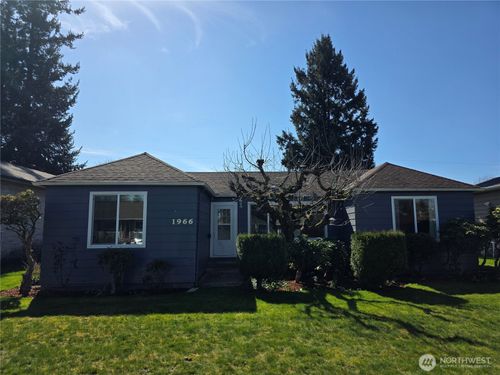 1966 Wilson Ave, Enumclaw, WA, 98022-3302 | Card Image