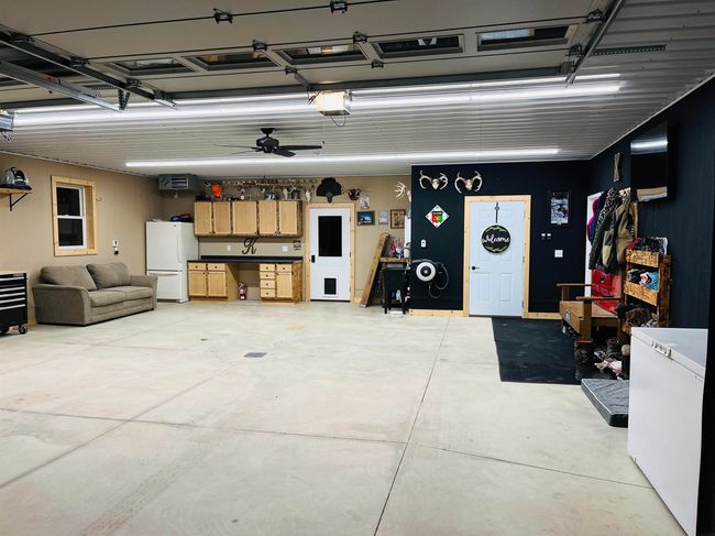 1477 145 Th St, House other with 5 bedrooms, 2 bathrooms and null parking in Fort Atkinson IA | Image 4