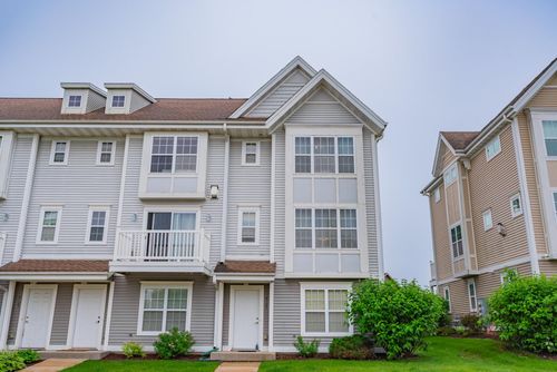 7107 Discovery Ln, Madison, WI, 53719-4097 | Card Image