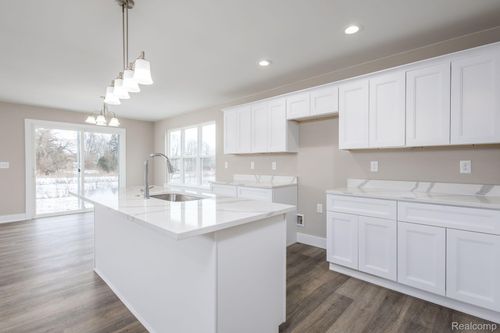 2339 Clifden, Davison, MI, 48423 | Card Image