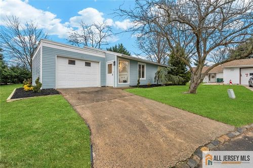 113a-113 Indigo Plz, Monroe, NJ, 08831 | Card Image