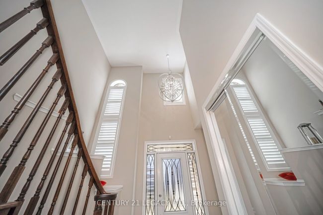 33 Callandar Rd, House other with 4 bedrooms, 3 bathrooms and 4 parking in Brampton ON | Image 50