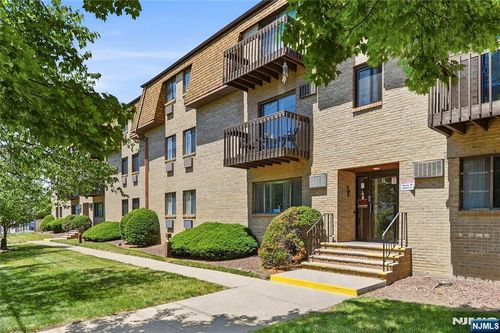 2 Honiss, Belleville, NJ, 07109 | Card Image