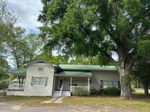 426 W James Lee Blvd, Crestview, FL, 32536-2638 | Card Image