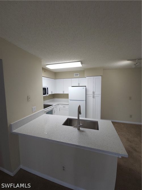 226-13631 Eagle Ridge Dr, FORT MYERS, FL, 33912-1878 | Card Image