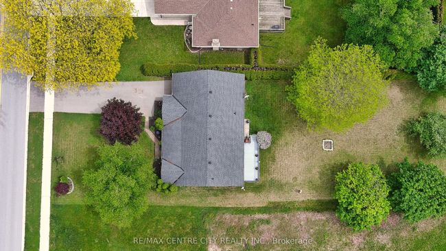 212 Queen St, House other with 4 bedrooms, 3 bathrooms and 6 parking in West Elgin ON | Image 5