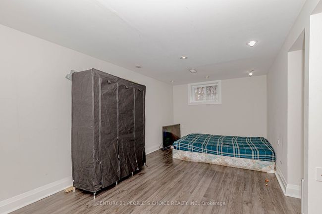 22 Rogers Rd, House other with 4 bedrooms, 2 bathrooms and 4 parking in Brampton ON | Image 38