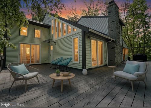 275 Canterbury Rd, Bushkill, PA, 18324 | Card Image