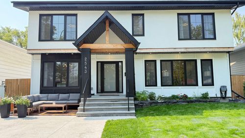 2543 Chicoutimi Dr Nw, Calgary, AB, T2L0W4 | Card Image