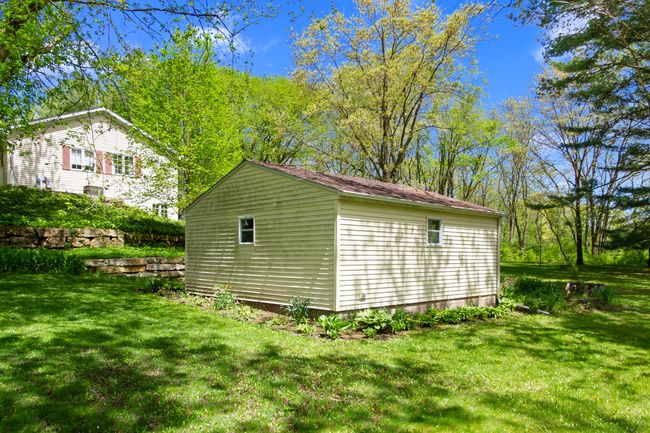 8518 Reese Rd, House other with 3 bedrooms, 3 bathrooms and 8 parking in HARVARD IL | Image 31