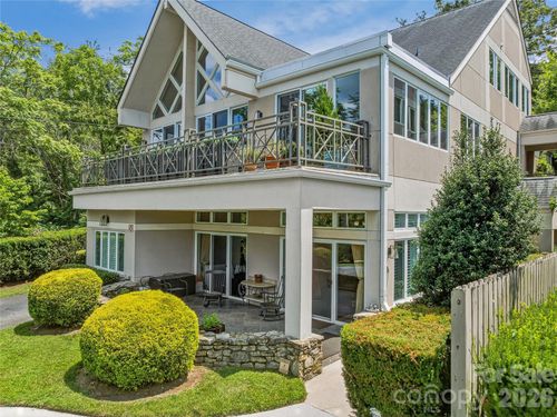 30 Dover St, Asheville, NC, 28804-2557 | Card Image