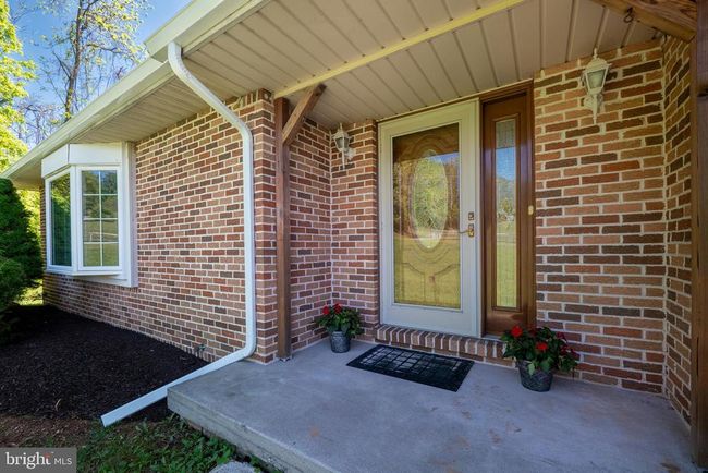 4015 Lower Saucon Rd, House other with 3 bedrooms, 3 bathrooms and null parking in HELLERTOWN PA | Image 6