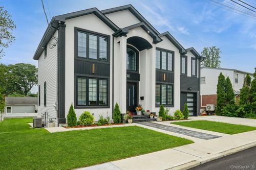 215 Marguerite Ave, South Floral Park, NY, 11001-3530 | Card Image