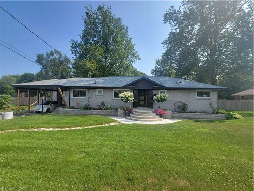 813 Seacliff Drive, Kingsville, ON, N9Y2L3 | Card Image