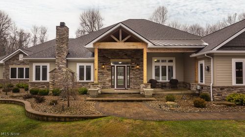 16831 Ravenna Rd, Chagrin Falls, OH, 44023-9336 | Card Image