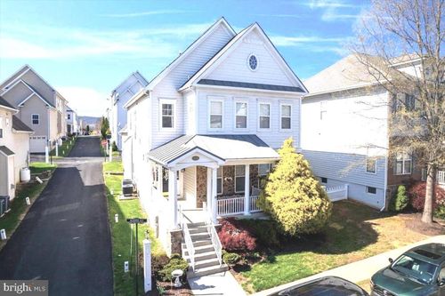 17571 Lethridge Cir, ROUND HILL, VA, 20141-2162 | Card Image