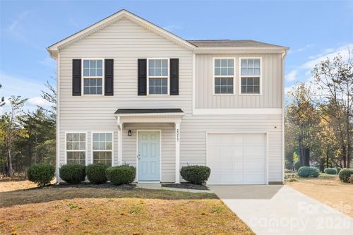 2217 Pinnacle View Dr, Kings Mountain, NC, 28086-7629 | Card Image