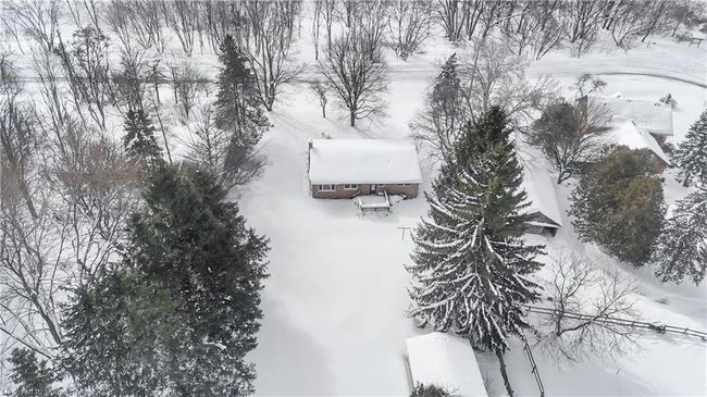 33 Golf Course Rd, House other with 3 bedrooms, 1 bathrooms and 6 parking in Conestogo ON | Image 29
