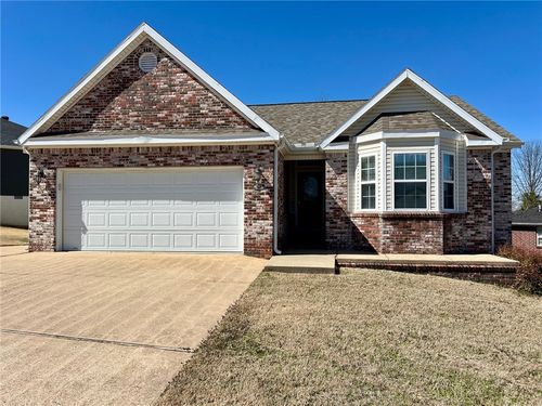 36 Valley View Cir, Bentonville, AR, 72712-7517 | Card Image