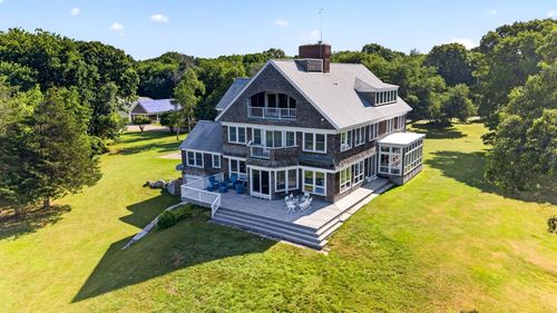 1069 Horseneck Rd, Westport, MA, 02790-1387 | Card Image