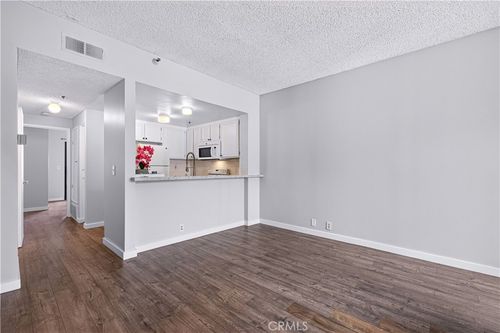 308-730 W 4th St, Long Beach, CA, 90802-7313 | Card Image