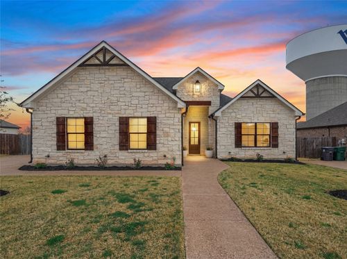 2304 Paddington Way, Lorena, TX, 76655-3697 | Card Image