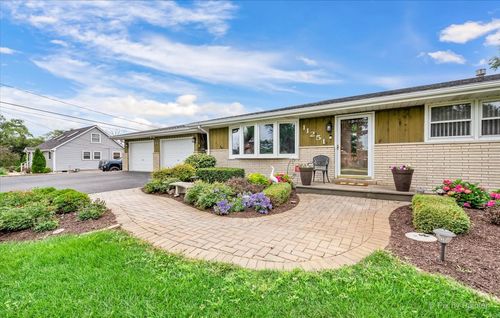 11251 158th St, Orland Park, IL, 60467-4427 | Card Image