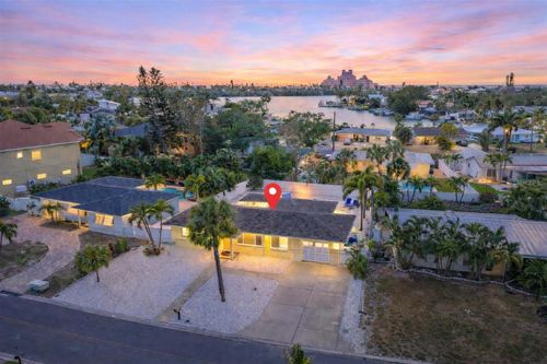 517 39th Ave, ST PETE BEACH, FL, 33706-2605 | Card Image