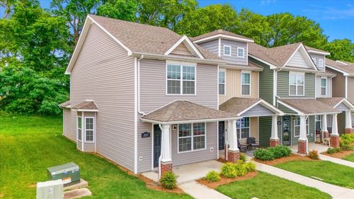 227 Alexander Blvd, Clarksville, TN, 37040-5132 | Card Image