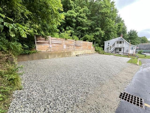 Land in Hooksett