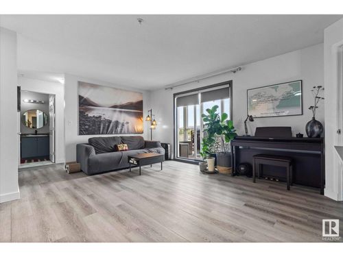 322-4309 33 St, Stony Plain, AB, T7Z0C4 | Card Image