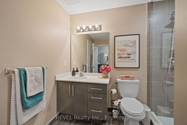 410 - 16 Concord Pl, Condo with 2 bedrooms, 1 bathrooms and null parking in Grimsby ON | Image 24