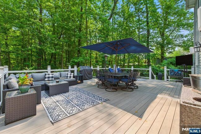 166 Horseneck Rd, House other with 4 bedrooms, 4 bathrooms and null parking in Fairfield NJ | Image 34