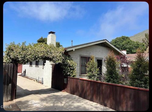 101 E Warner St, Ventura, CA, 93001-1744 | Card Image