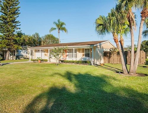 1550 4th Ave, Vero Beach, FL, 32960-5814 | Card Image