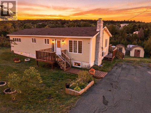 531 St. Thomas Line, Paradise, NL, A1L3T3 | Card Image