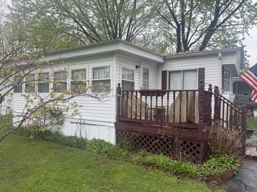 10319 Circle W, Meadville, PA, 16335-6525 | Card Image